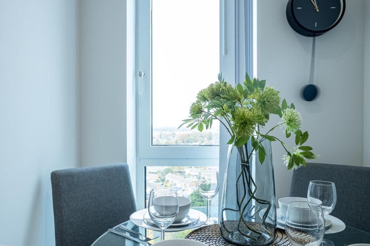 Luxe Apartments Bracknell Near Ascot, Legoland, Windsor, Lexicon - Free Parking & Gym Eksteriør bilde