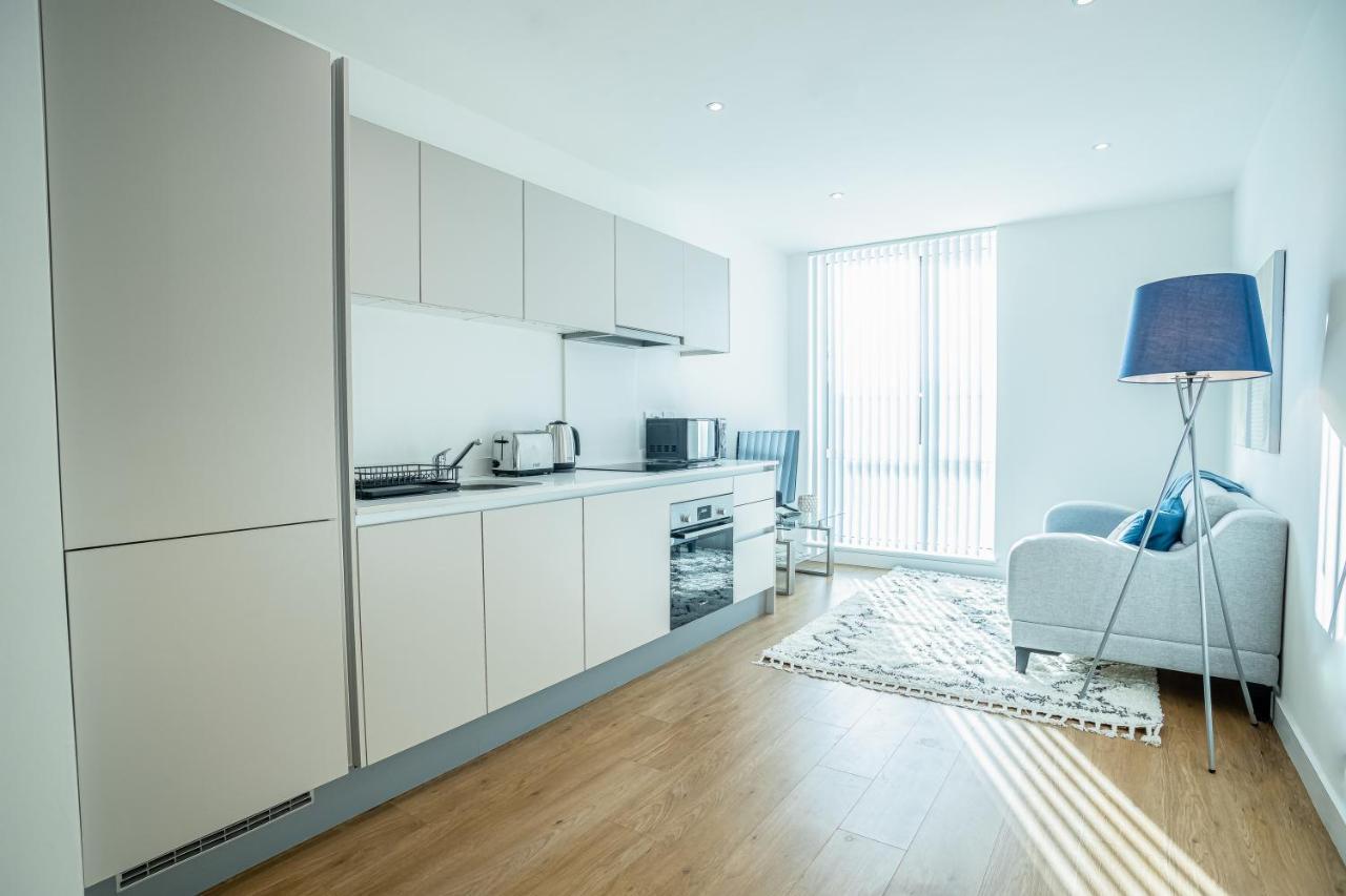 Luxe Apartments Bracknell Near Ascot, Legoland, Windsor, Lexicon - Free Parking & Gym Eksteriør bilde